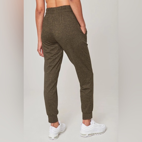 Mondetta Women’s Melange Peached Jogger | Medium | Olive Green Night - Picture 4 of 10